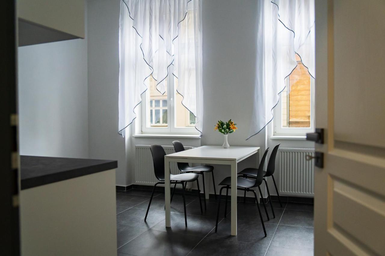Top Class Apartments In Carlsbad Bulharska Street Карлови Вари Екстериор снимка